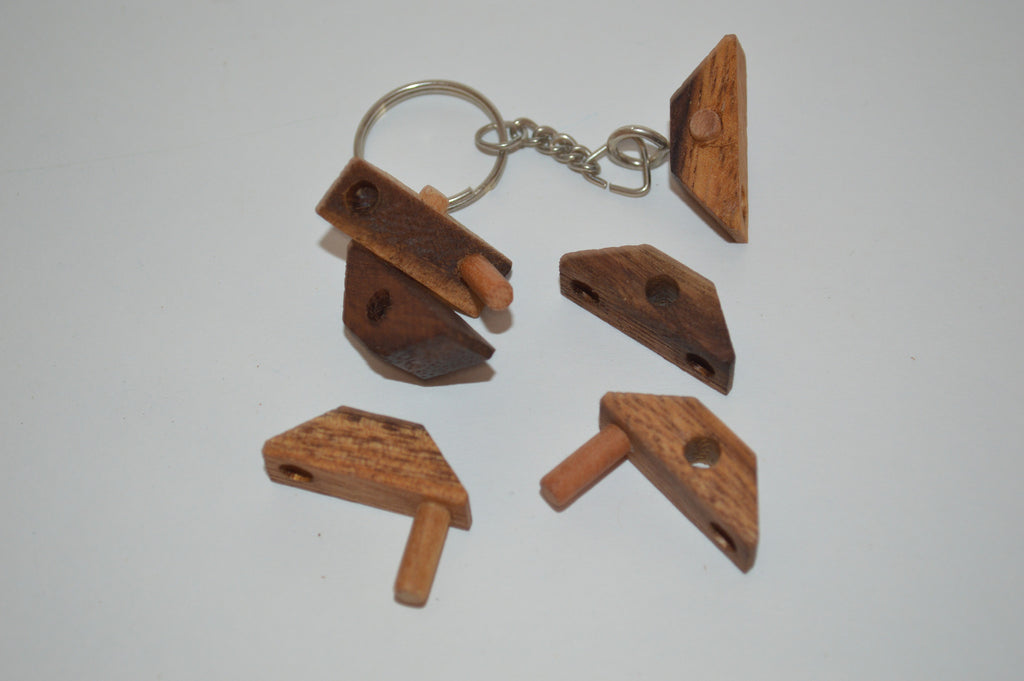 Nails Keychain - Wooden Puzzle