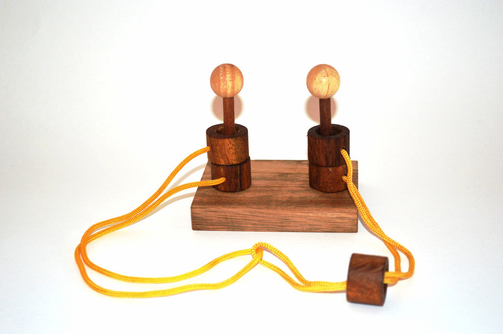 Gordian Couple - String Puzzle