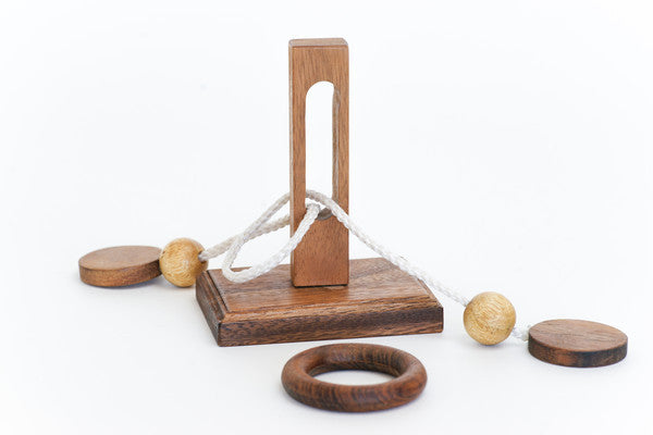 Oliver - Wooden String Puzzle - Solve It! Think Out of the Box