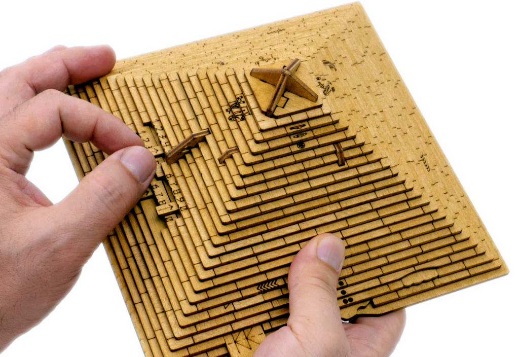 Quest Pyramid - Solve It! Think Out of the Box